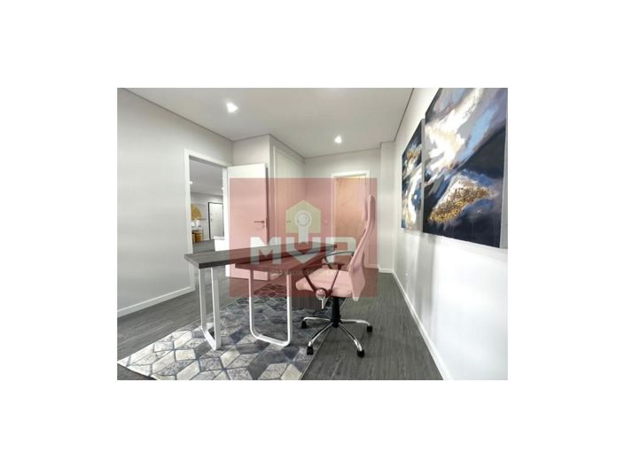 Image No.8-3 Bed Apartment for sale