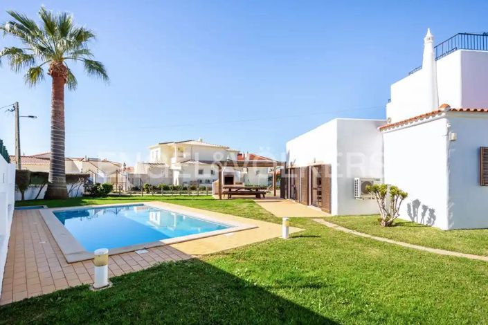 Image No.3-5 Bed House for sale