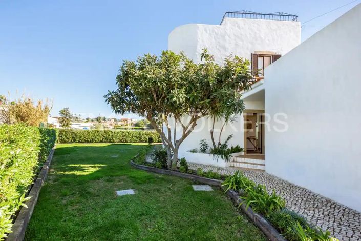 Image No.30-5 Bed House for sale