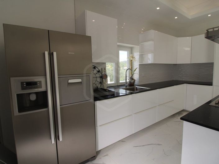 Image No.10-4 Bed House for sale