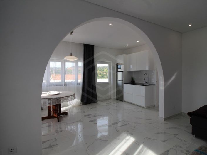 Image No.14-4 Bed House for sale