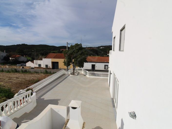 Image No.4-4 Bed House for sale