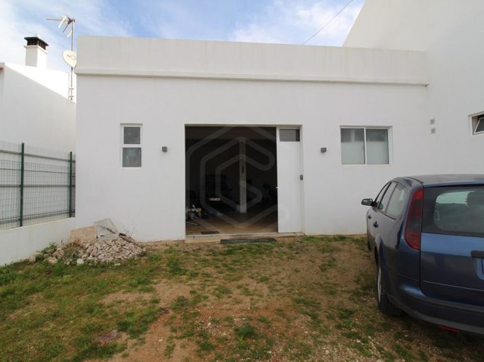 Image No.41-4 Bed House for sale