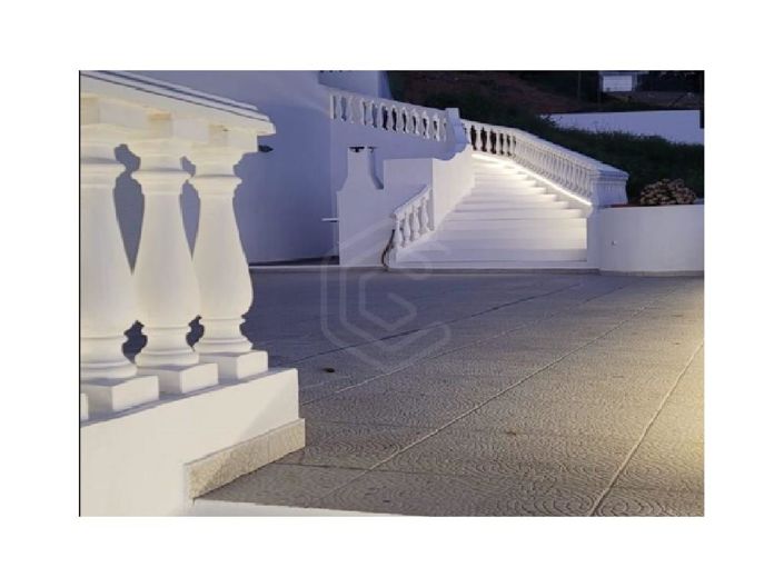 Image No.42-4 Bed House for sale