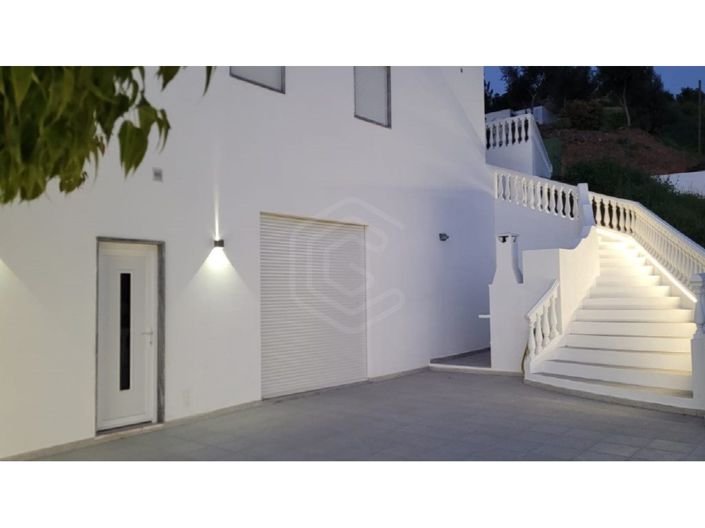 Image No.5-4 Bed House for sale