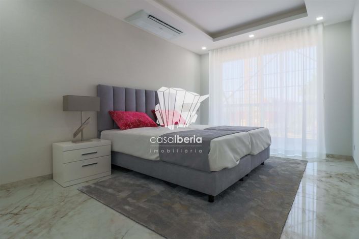 Image No.24-2 Bed Apartment for sale