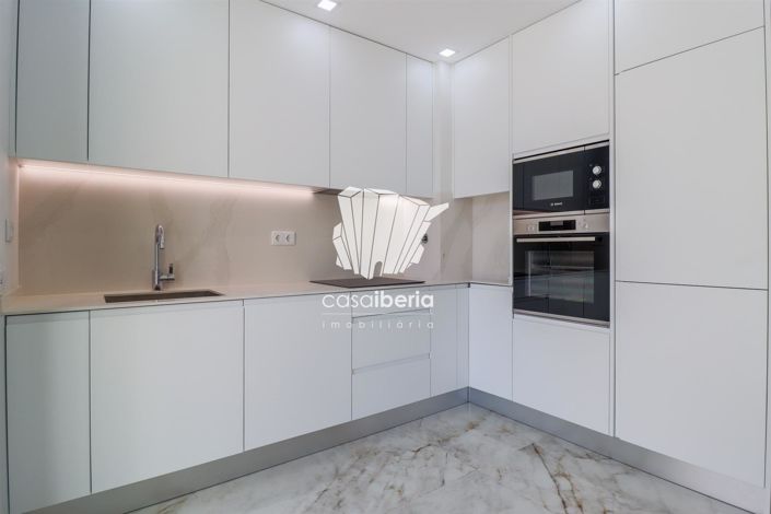 Image No.42-2 Bed Apartment for sale