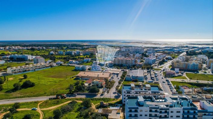 Image No.33-3 Bed Apartment for sale