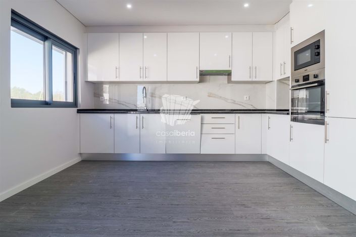 Image No.2-3 Bed Apartment for sale