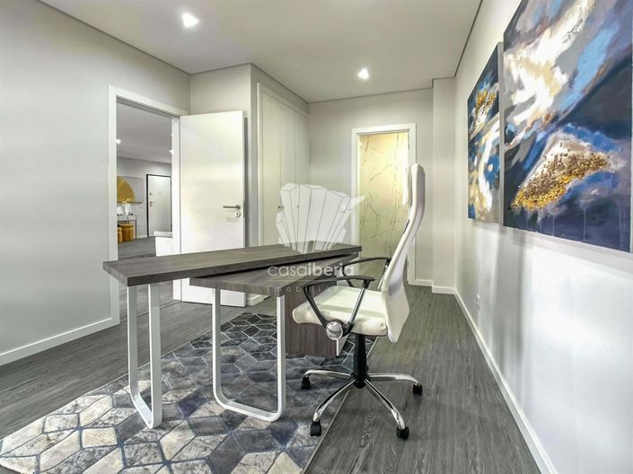 Image No.30-3 Bed Apartment for sale