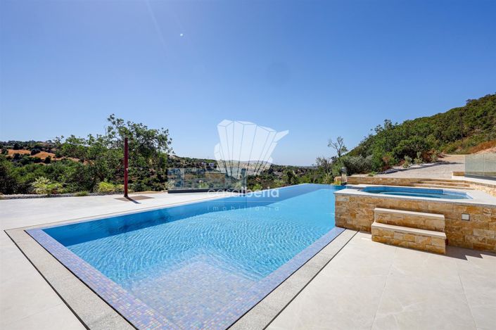 Image No.30-4 Bed House for sale