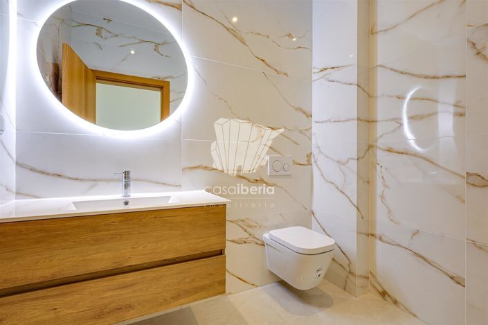 Image No.32-4 Bed House for sale