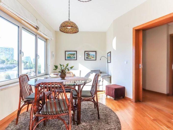 Image No.13-5 Bed Apartment for sale