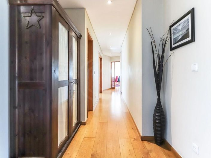 Image No.18-5 Bed Apartment for sale