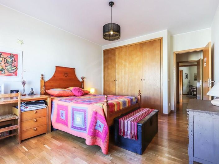 Image No.23-5 Bed Apartment for sale