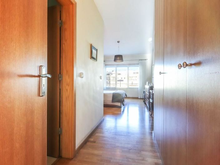 Image No.26-5 Bed Apartment for sale