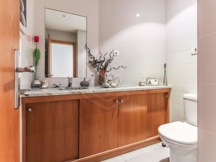 Image No.31-5 Bed Apartment for sale