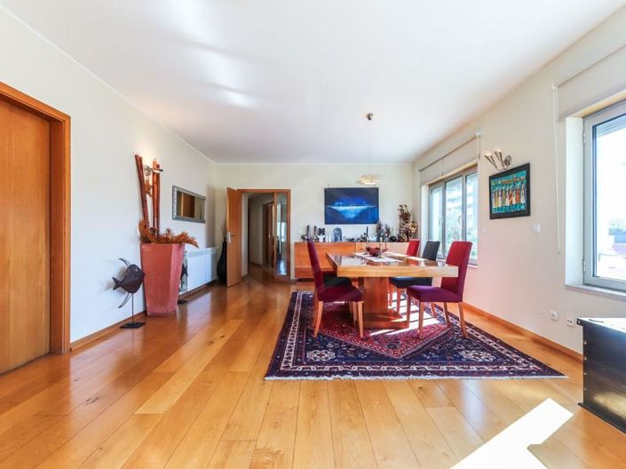 Image No.5-5 Bed Apartment for sale