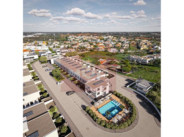 Image No.30-4 Bed House for sale