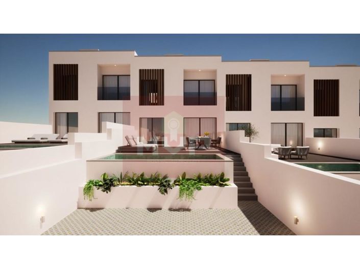 Image No.31-4 Bed House for sale