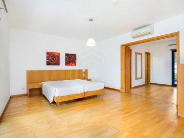 2 Bed Apartment for sale