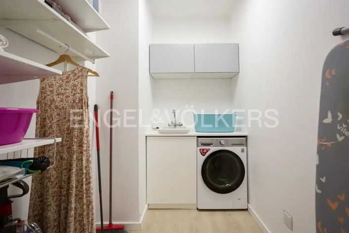 Image No.11-3 Bed House for sale