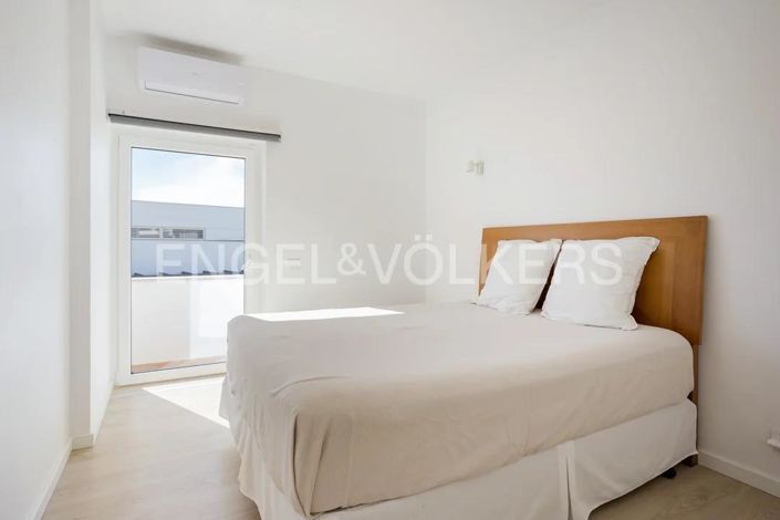 Image No.20-3 Bed House for sale