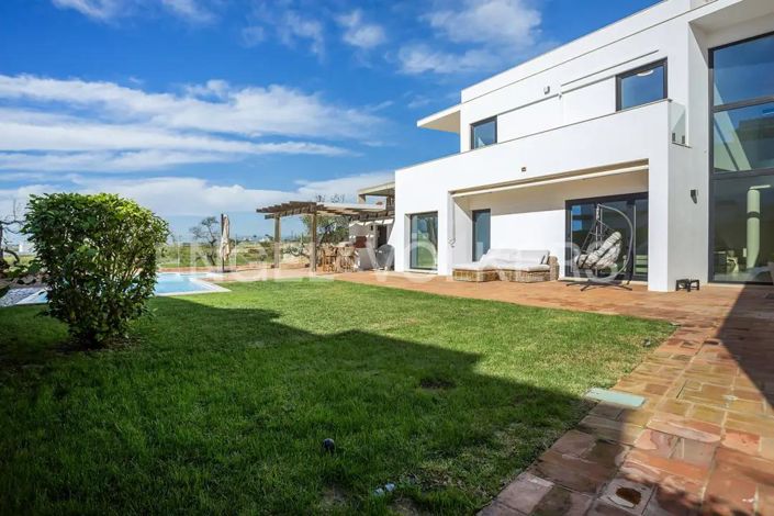 Image No.27-3 Bed House for sale