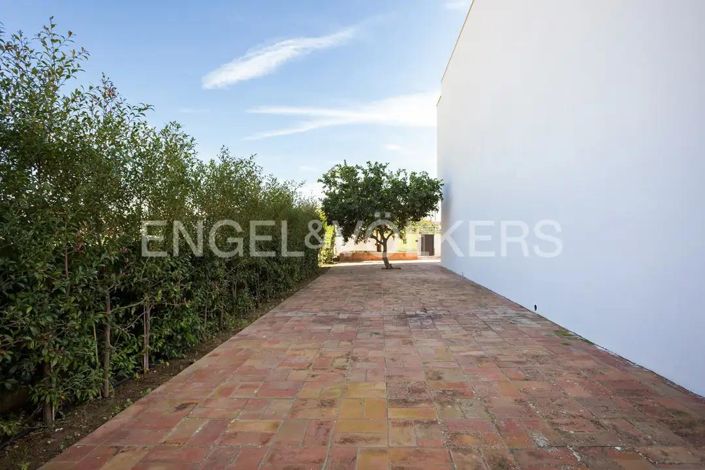 Image No.29-3 Bed House for sale