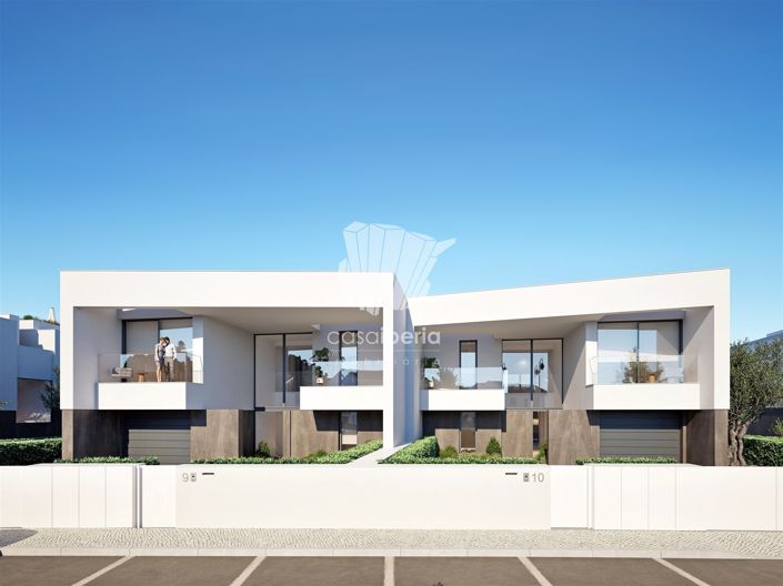 Image No.34-4 Bed House for sale