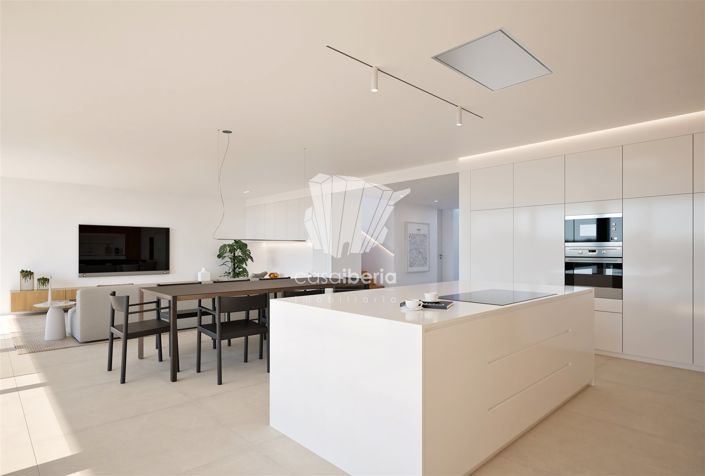 Image No.8-4 Bed House for sale