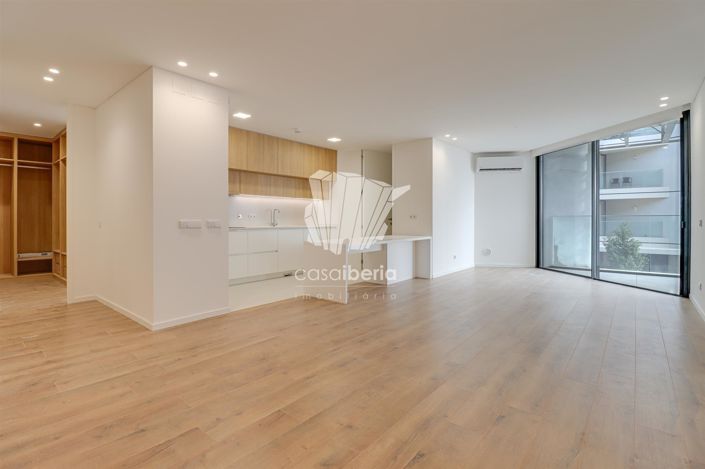 Image No.32-2 Bed Apartment for sale