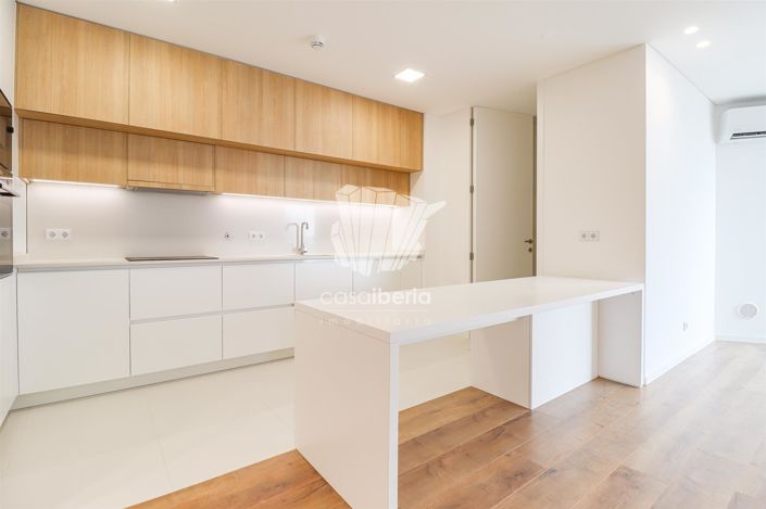 Image No.33-2 Bed Apartment for sale