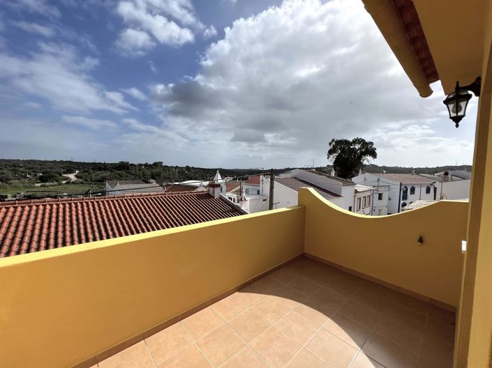 Image No.1-Maison de 4 chambres à vendre à Vila do Bispo