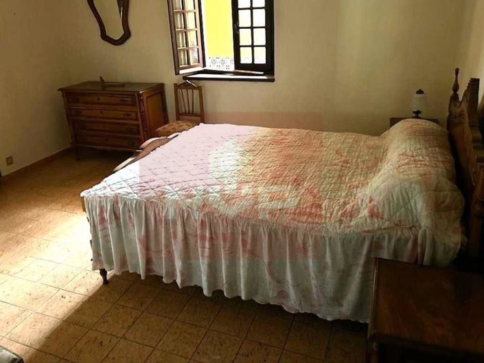 Image No.16-6 Bed House for sale