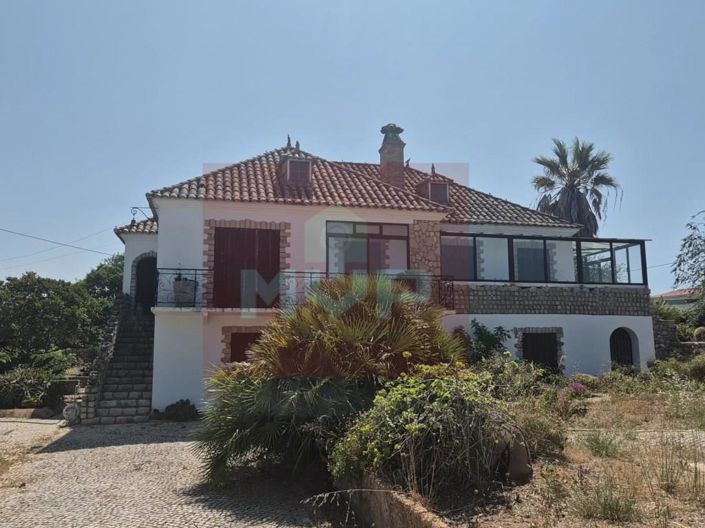 Image No.2-6 Bed House for sale