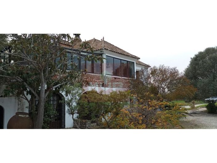 Image No.28-6 Bed House for sale