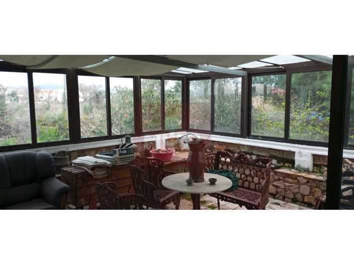 Image No.30-6 Bed House for sale