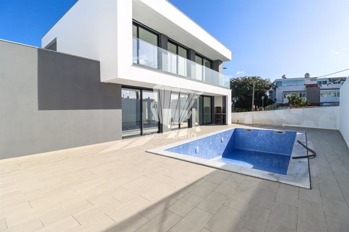 Image No.3-Maison de 4 chambres à vendre à Lagoa