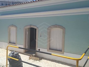 1 - Loule, House