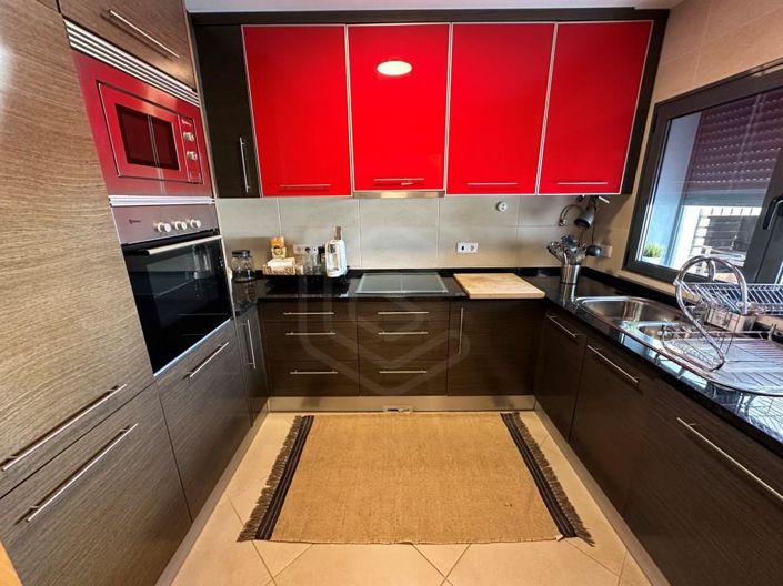 Image No.10-3 Bed House for sale