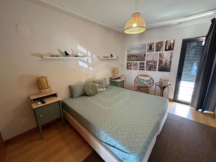 Image No.16-3 Bed House for sale