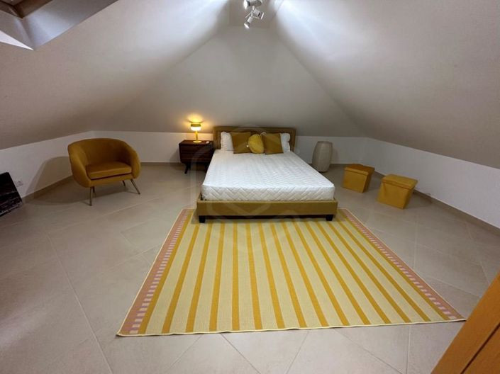 Image No.24-3 Bed House for sale