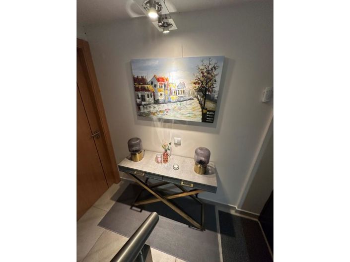 Image No.27-3 Bed House for sale