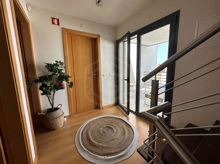 Image No.28-3 Bed House for sale