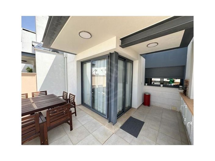 Image No.41-3 Bed House for sale