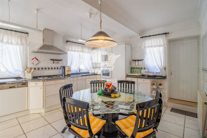 Image No.25-3 Bed House for sale