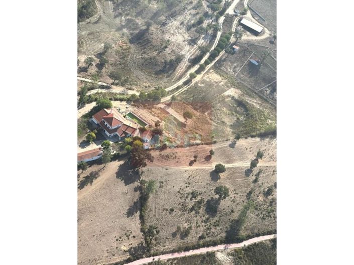 Image No.17-5 Bed House for sale