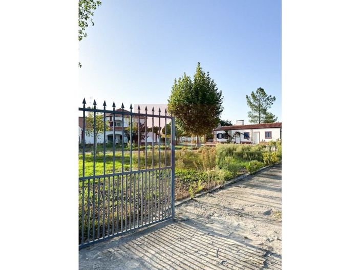 Image No.2-5 Bed House for sale