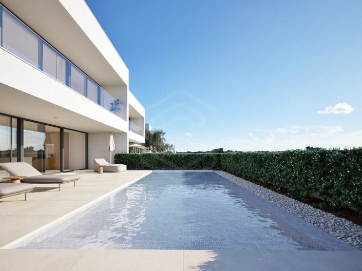 Image No.1-4 Bed House for sale